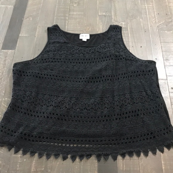 Ava & Viv Tops - Ava & Viv 4x Black Crochet Top